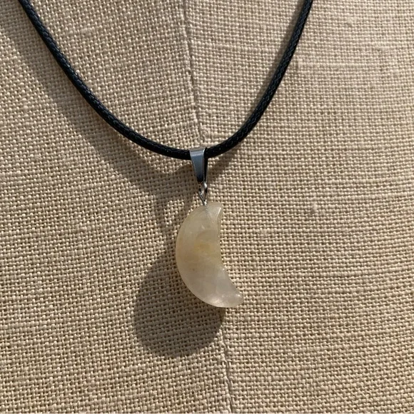 Handmade Genuine Stone Moon Amulet Necklace - Picture 3 of 12